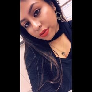 Meet your Posher, Yolanda